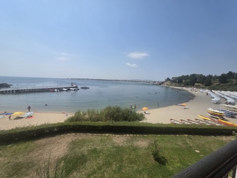 One-room apartment in Nessebar with sea view in the first row!