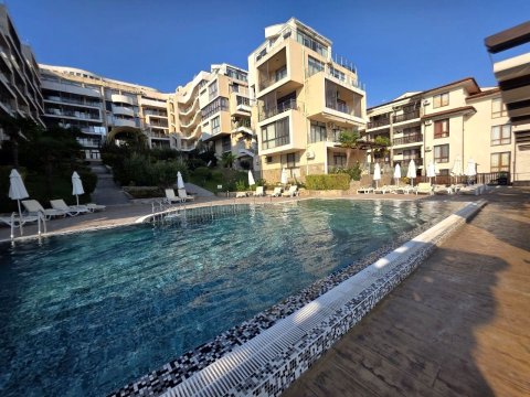 One-room apartment with sea view in Dolce Vita 2 – Sveti Vlas, 100 meters from the beach