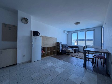 One-bedroom apartment in the Blue Bay Palace