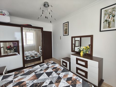 One-room apartment with sea view, 50 meters from the beach, Sveti Vlas, Bulgaria