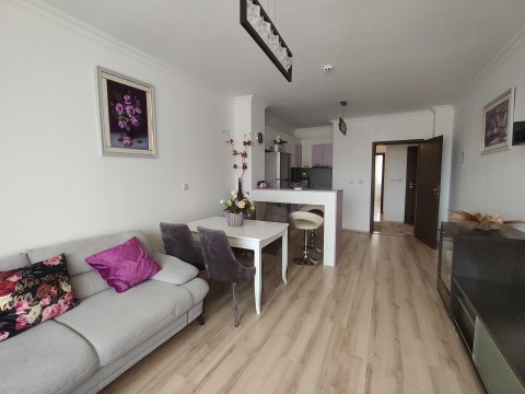 One-room apartment with sea view, 50 meters from the beach, Sveti Vlas, Bulgaria