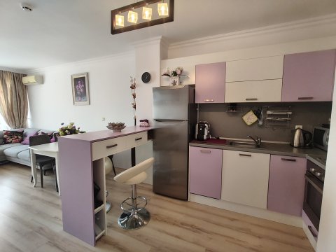 One-room apartment with sea view, 50 meters from the beach, Sveti Vlas, Bulgaria