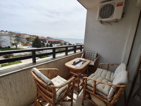 One-room apartment with sea view, 50 meters from the beach, Sveti Vlas, Bulgaria