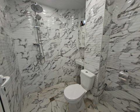I am selling a spacious two-room apartment with a south-facing orientation and located on Act 16 in the center of Jambol.