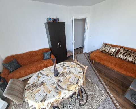 I am selling a spacious two-room apartment with a south-facing orientation and located on Act 16 in the center of Jambol.