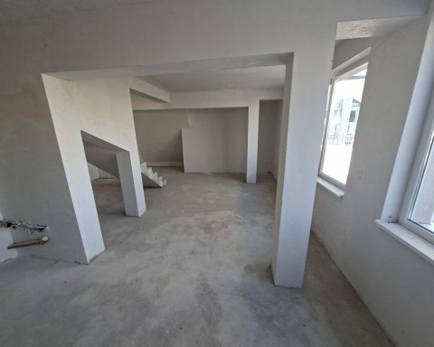 For sale is a 3-room duplex apartment in a new building constructed in accordance with Act 16 in the old bus station district in Jambol.