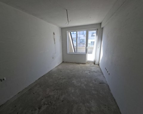 For sale is a 3-room duplex apartment in a new building constructed in accordance with Act 16 in the old bus station district in Jambol.