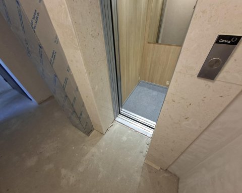 I am selling a newly built two-room apartment in the center of Jambol.