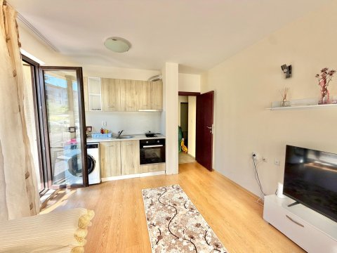 One-room apartment with low utility costs!