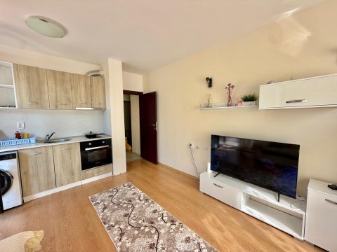 One-room apartment with low utility costs!