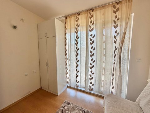 One-room apartment with low utility costs!