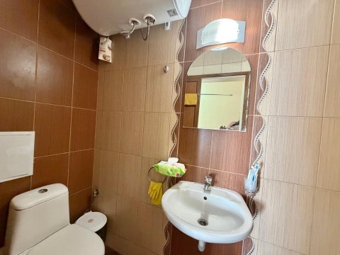 One-room apartment with low utility costs!