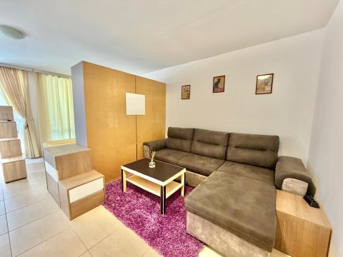 Beautiful studio apartment 25 meters from the sea – with the possibility of dividing it into a two-room apartment!