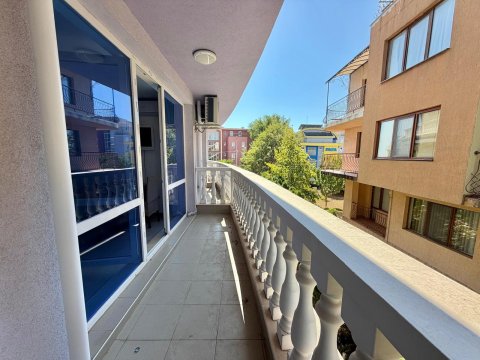 Beautiful studio apartment 25 meters from the sea – with the possibility of dividing it into a two-room apartment!