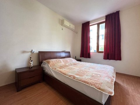 One-room apartment in the Garden of Eden