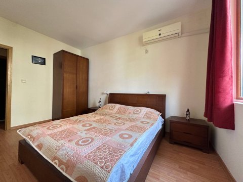 One-room apartment in the Garden of Eden