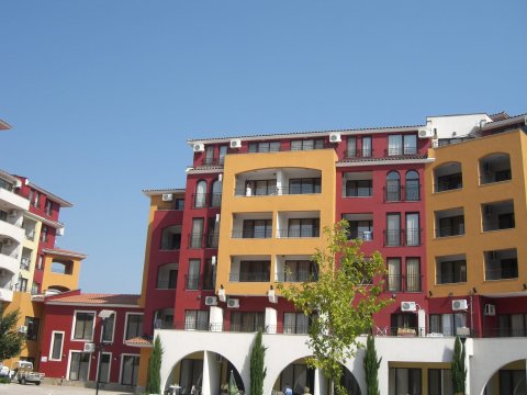 Studio with sea view in the first row of the Marina Cape complex, Aheloy