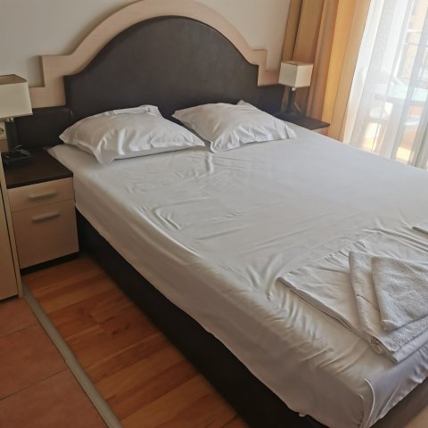 Studio with sea view in the first row of the Marina Cape complex, Aheloy