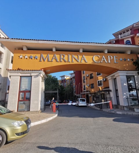 Studio with sea view in the first row of the Marina Cape complex, Aheloy