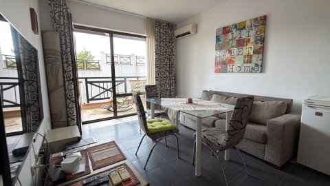 One-room apartment in Chernomorets, first row!