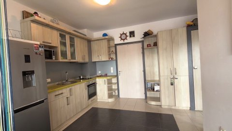 One-room apartment in Chernomorets, first row!