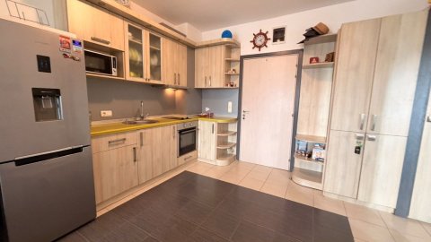One-room apartment in Chernomorets, first row!