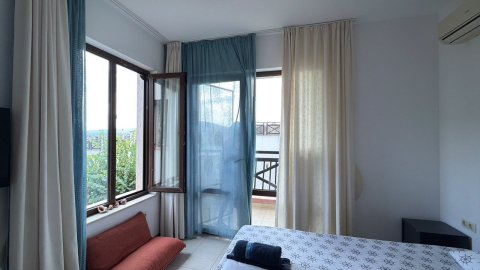 One-room apartment in Chernomorets, first row!
