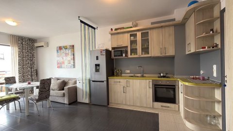 One-room apartment in Chernomorets, first row!