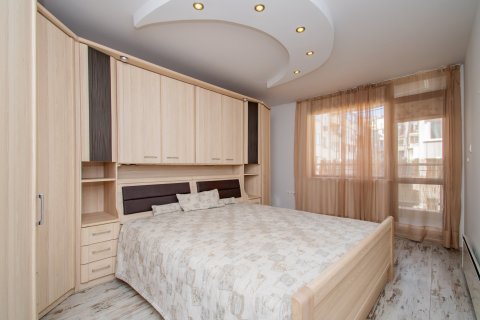 Spacious one-room apartment with garage for sale in the Lagera district