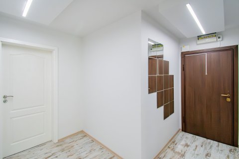 Spacious one-room apartment with garage for sale in the Lagera district