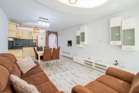 Spacious one-room apartment with garage for sale in the Lagera district