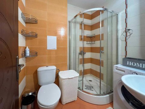 One-room apartment in Emerald Paradise