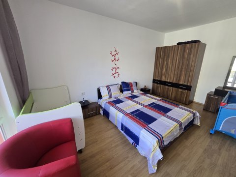 Furnished one-room apartment in Gerber Residence 3