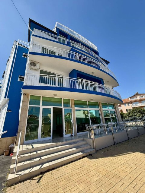 Hotel with restaurant near the sea