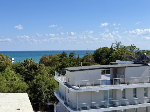 Hotel with restaurant near the sea