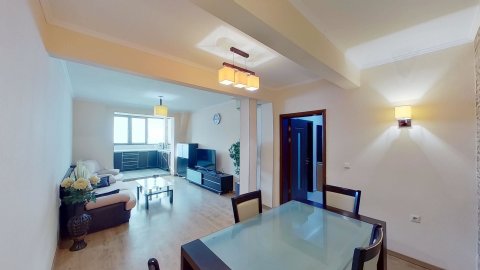 Two-room apartment next to the Borisova Garden / 102 m² / furnished with elevator!