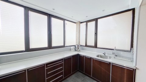 Two-room apartment next to the Borisova Garden / 102 m² / furnished with elevator!