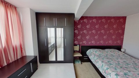 Two-room apartment next to the Borisova Garden / 102 m² / furnished with elevator!