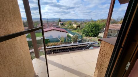 House with a large garden, 3 bedrooms and self-sufficient solar system in the village of Goritsa, municipality of Pomorie.