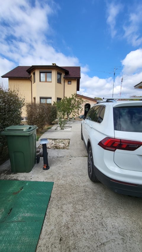 House with a large garden, 3 bedrooms and self-sufficient solar system in the village of Goritsa, municipality of Pomorie.