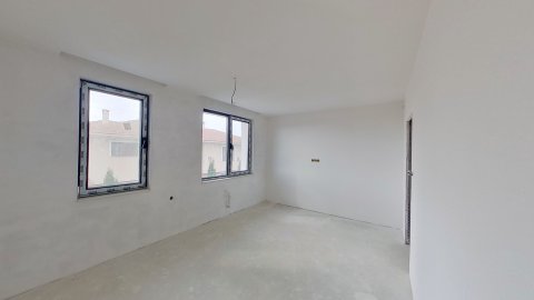 New two-story house in Lahana, just a few meters from the beach
