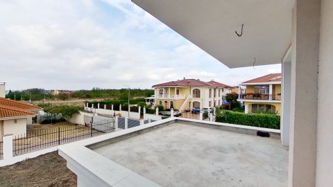 New two-story house in Lahana, just a few meters from the beach